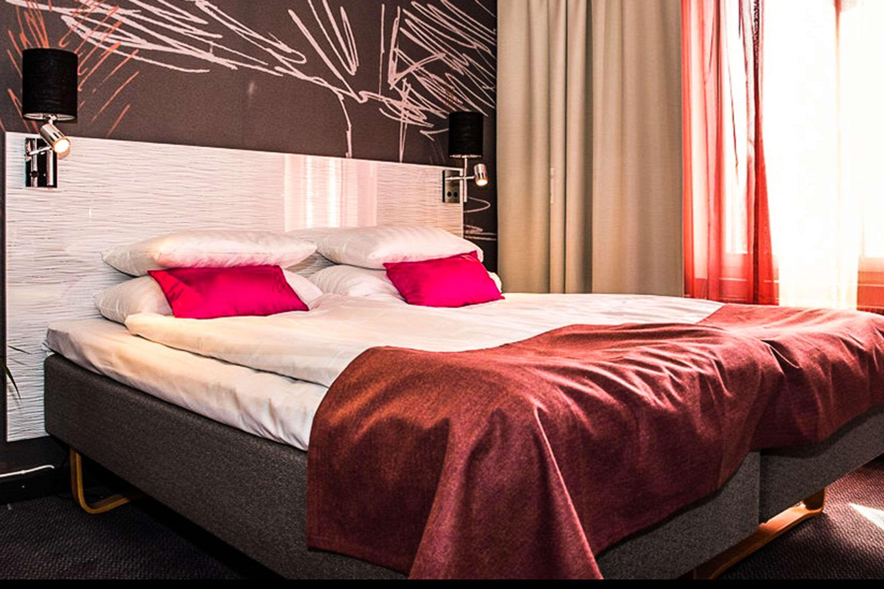 Quality Hotel Park Soedertaelje City Exterior foto